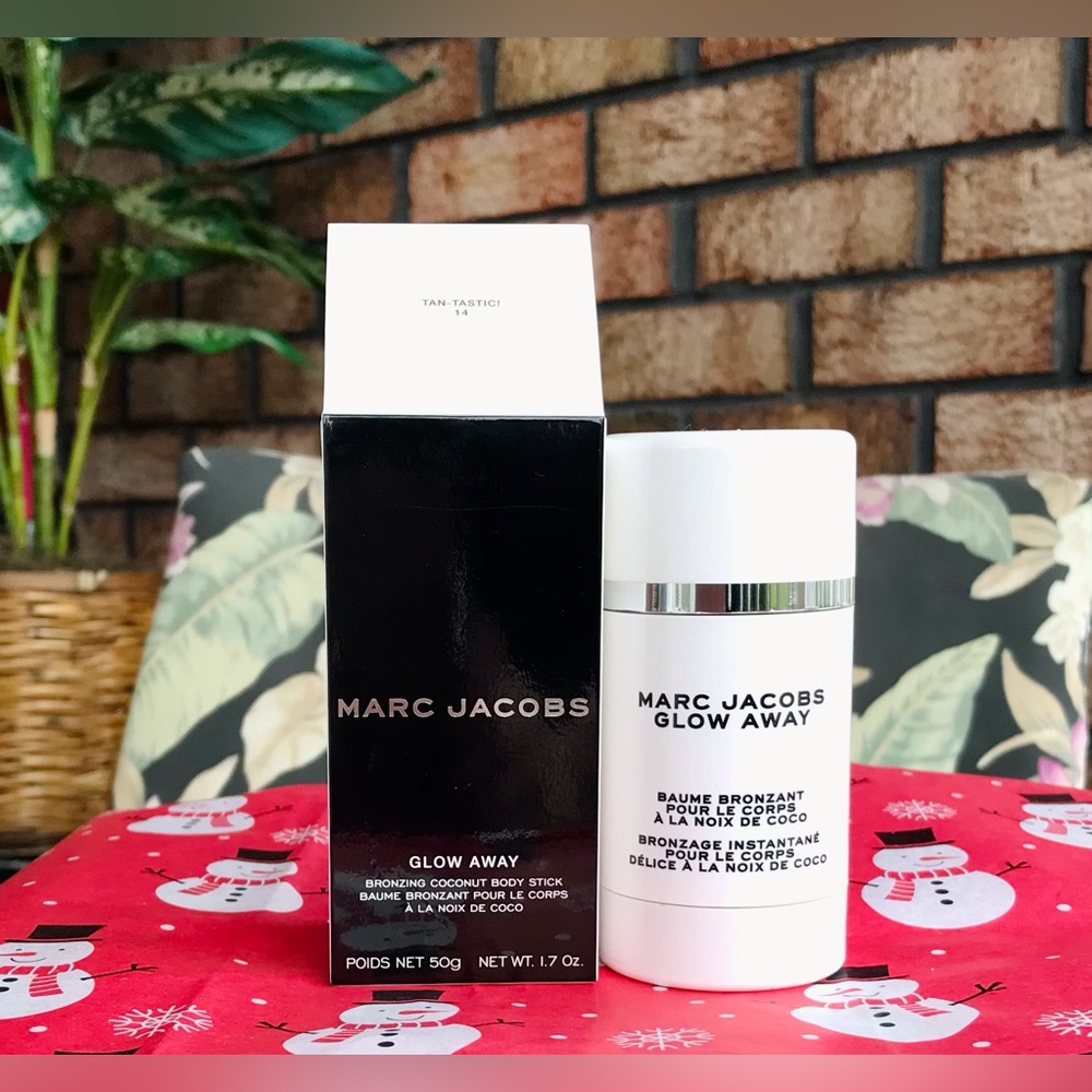 🆕️Marc Jacobs GLOW AWAY Bronzing Coconut Body Stick❣️14 TAN-TASTIC❣️